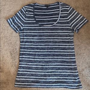 Knit Banana Republic striped t-shirt